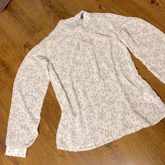 🌷 Dorothy Perkins🌷Sheer Cream White Animal Print Blouse Shirt - Picture 13 of 14